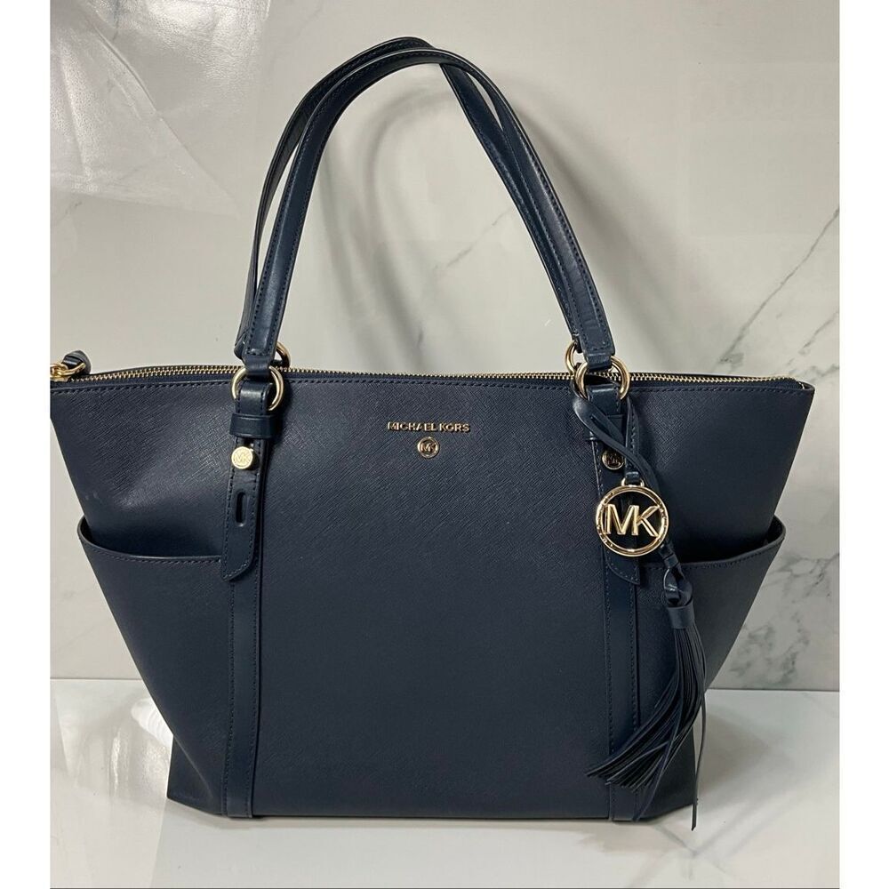 MICHAEL KORS Charlotte Leather Navy Zip Top Shoulder Purse Bag